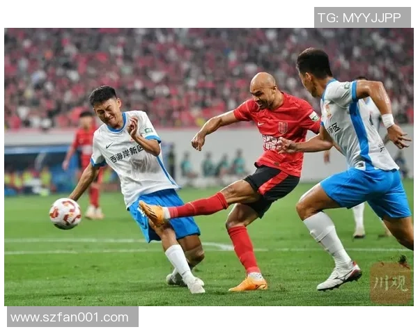 足球明星握手动作解析与背后的文化象征意义探索